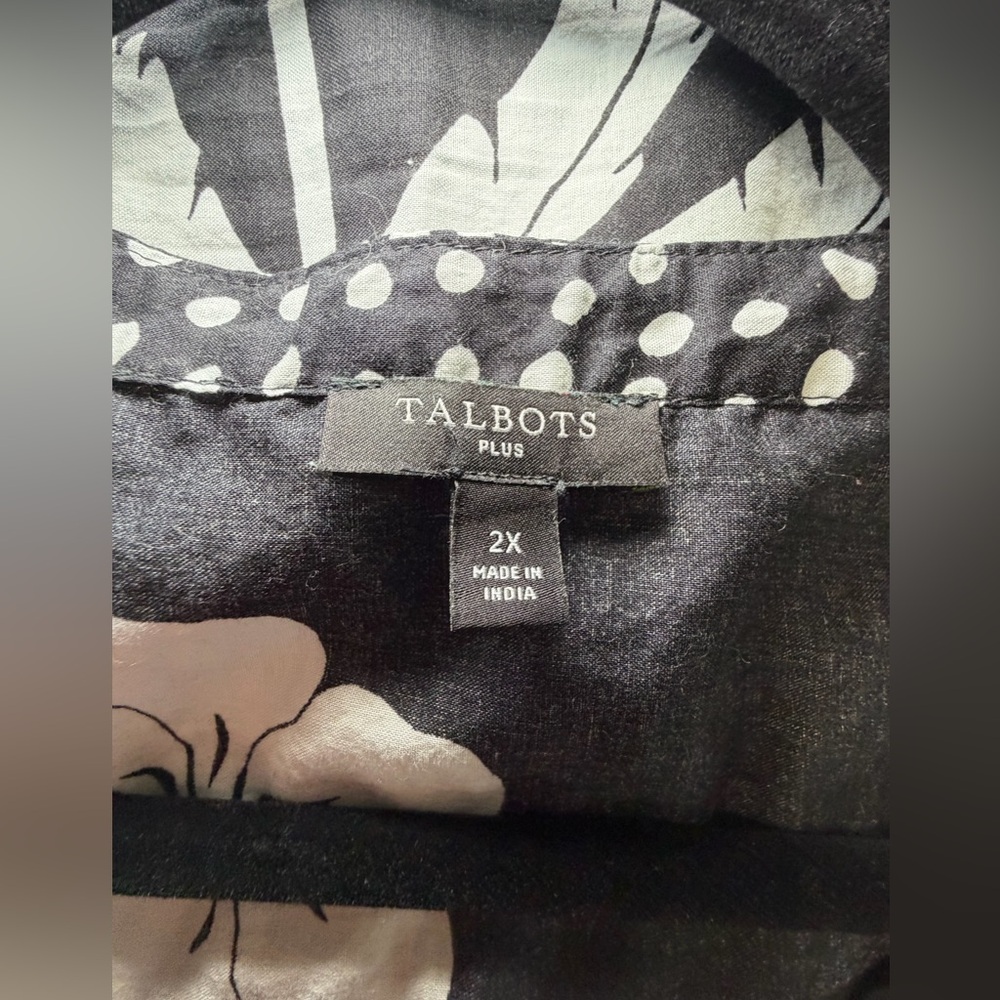 Talbots Black and White Sleeveless Tropical Print Top - Picture 4 of 5